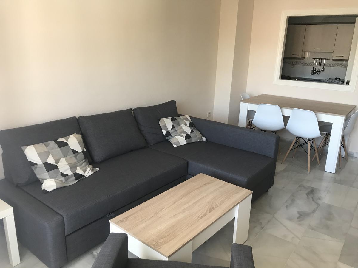 Apartamento Los Nidos Torremolinos Luaran gambar